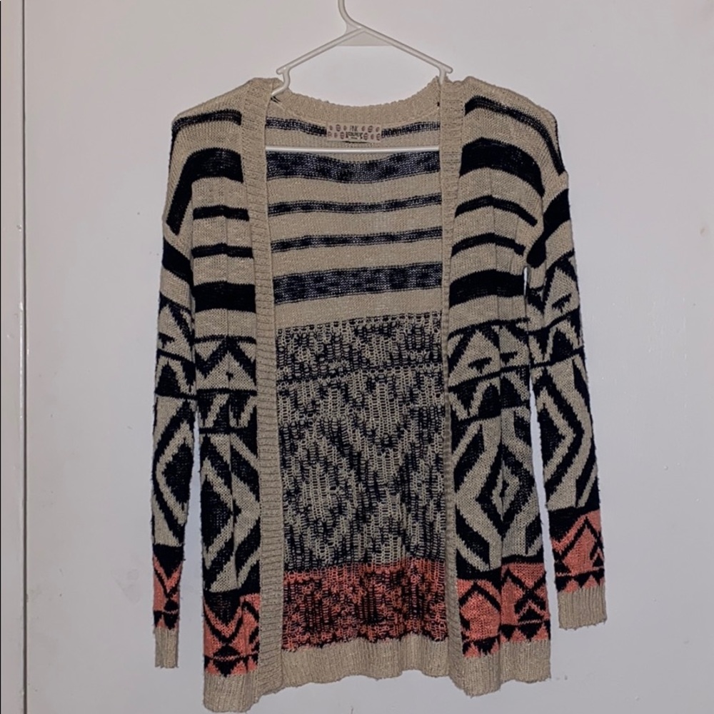 A women/girl sweater